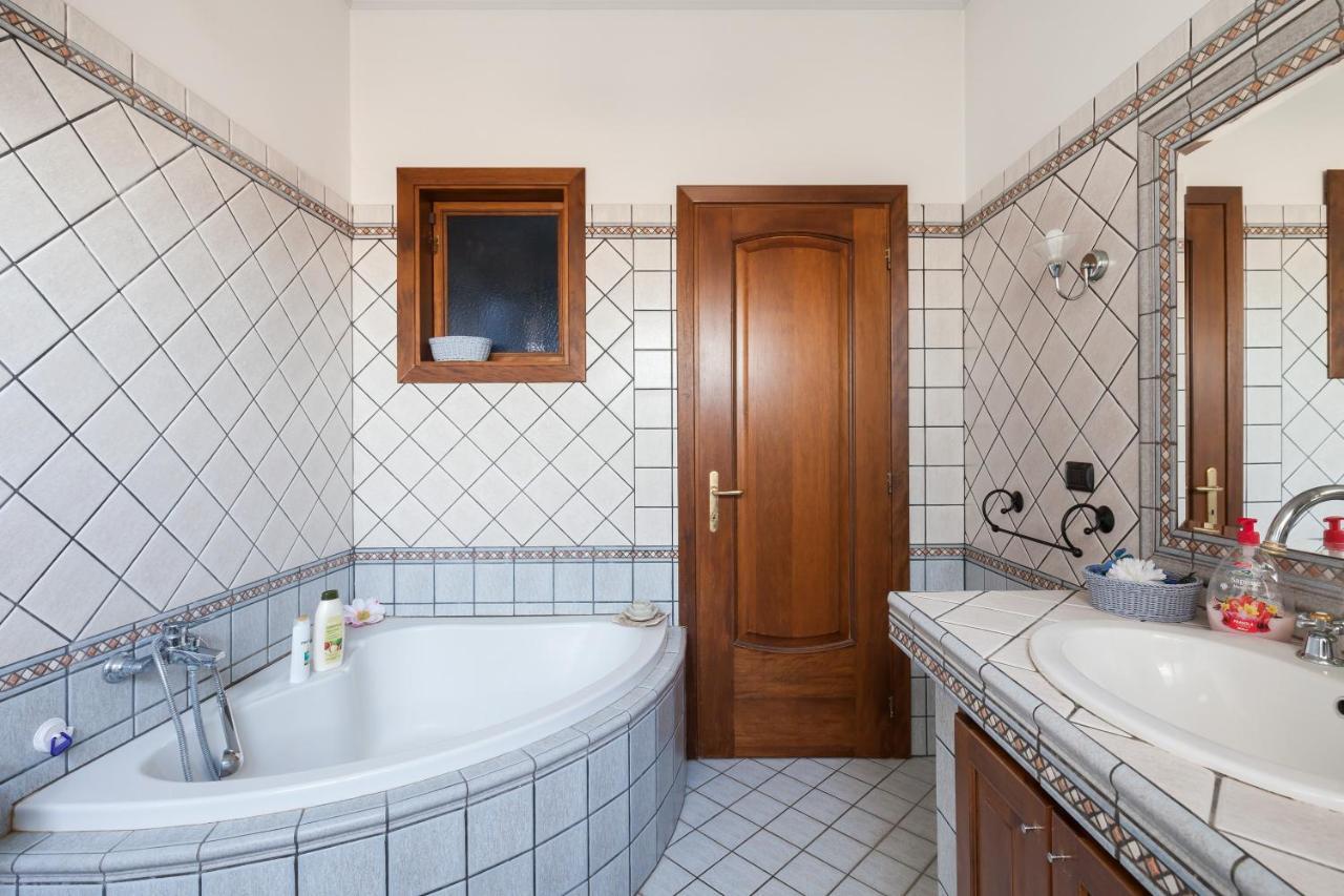 Casa Vacanze Giramondo Fiumicino Exterior photo